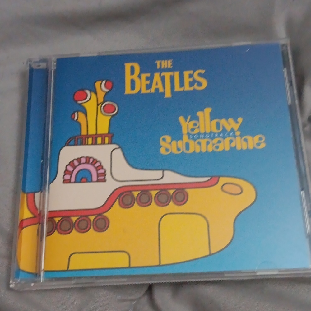 The Beatles CD yellow submarine  CD the Beatles